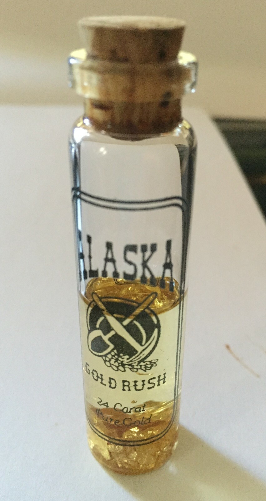 ALASKA GOLD RUSH Souvenir Glass Bottle 24K Pure Gold Flakes in Liquid