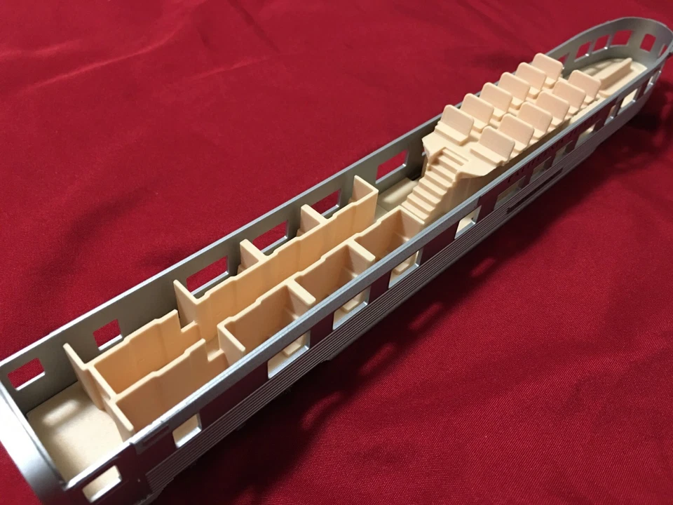 Passenger Car Interior KIT [ HO ] Con-Cor 85ft Corr-Side Vista-Dome Observation - Image 3 of 4