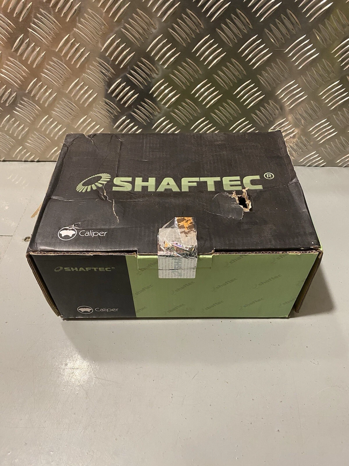 Shaftec BC21464 Brake Caliper For Toyota Hilux Brand New Box Open 3