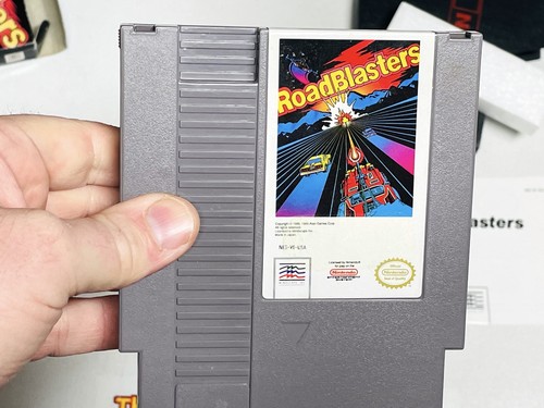 RoadBlasters - Authentic Vintage Complete Nintendo NES CIB - Picture 2 of 14