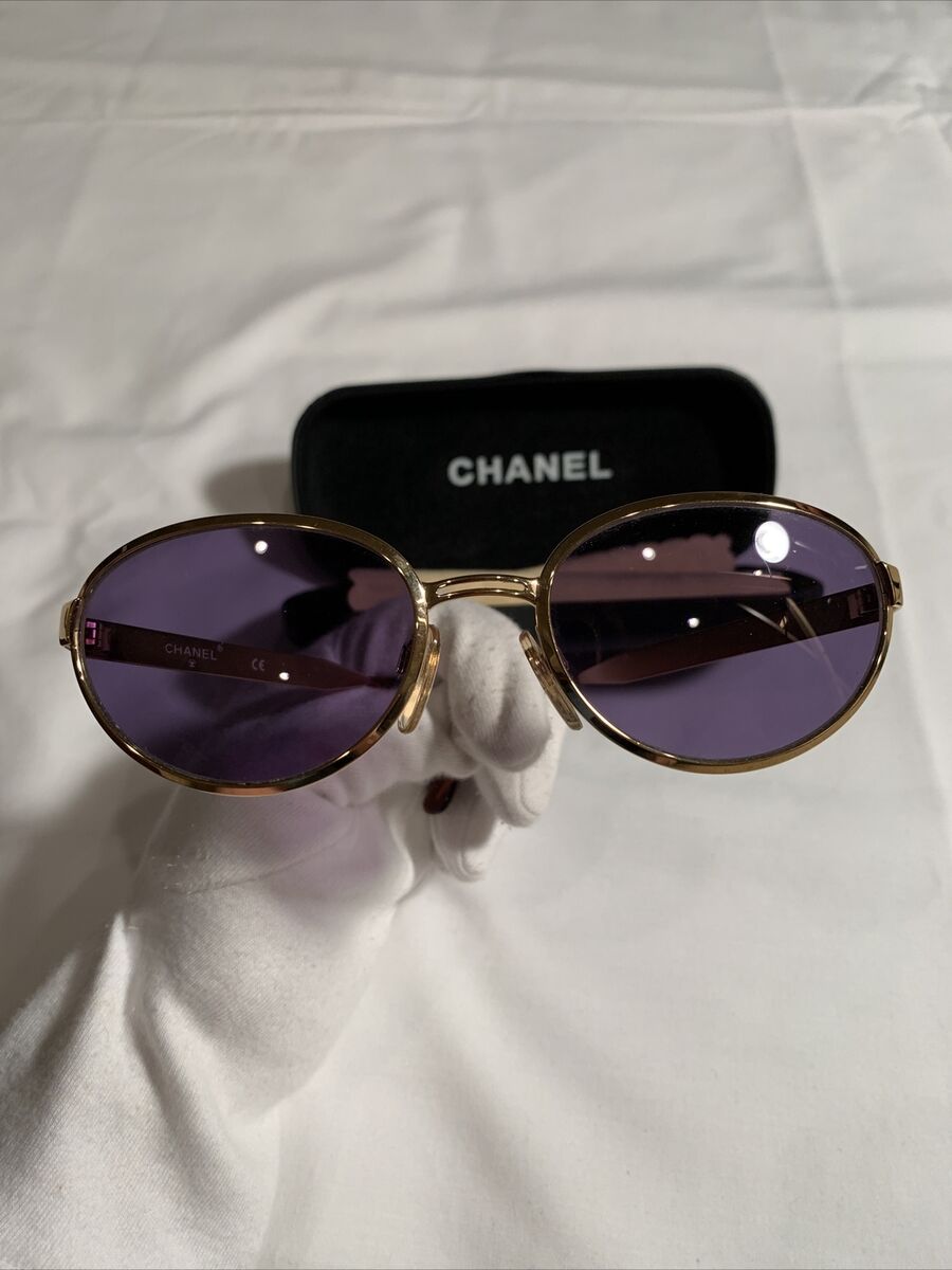 Vintage Chanel Gold Frame Sunglasses Oval Small 08643 50927 Vintage Chanel Gold Frame Sunglasses Oval Small 08643 50927