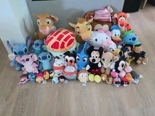 LOT OF 37 DISNEY STORE DISNEY PARK COLLECTIBLE Character types PLUSH