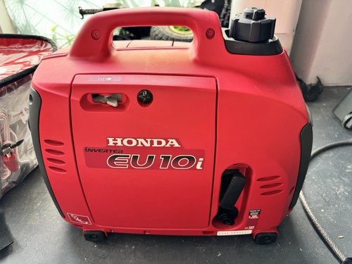 Honda Generator / Inverter EU10i (with cover and cable lock) - Picture 2 of 9