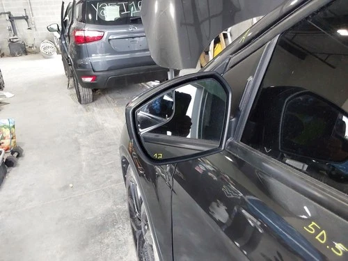 Driver Side View Mirror Painted Cap Non-heated Fits 17-19 ESCAPE 3030107