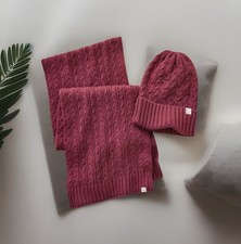 Wantable Cable Knit Beanie and Scarf Set in Burgundy NWT