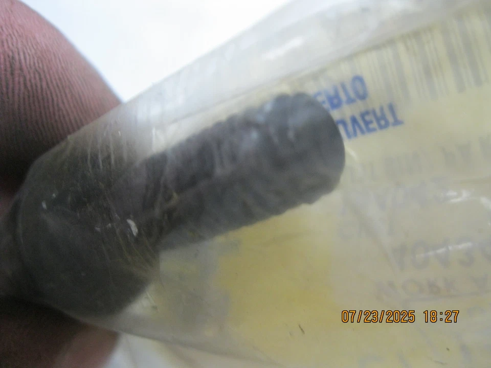 GM Genuine Parts 14103124 - Exhaust Manifold Stud Foto 3 de 4