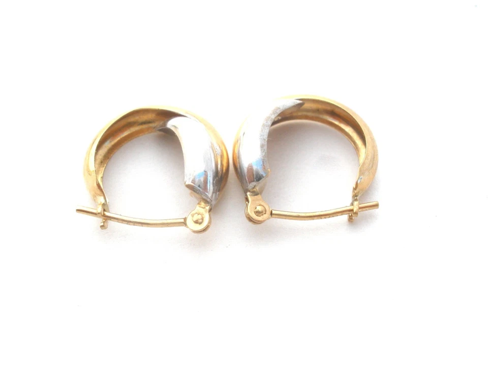 10K Yellow & White Gold Hoop Earrings Two Tone Round Hoops .91 Grams Vintage - Image 4 of 4