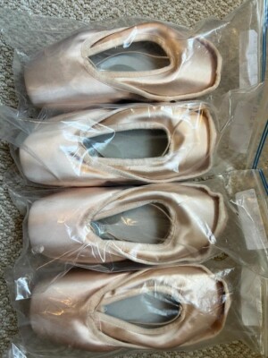 Bloch Balance Lisse Pointe Shoes 2X SKU: ES0162L Brand New