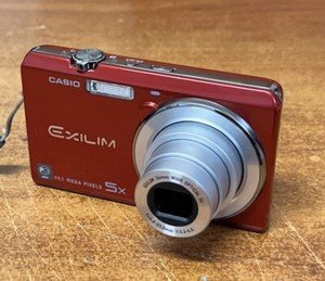 CASIO Exilim EX-ZS15 Vintage Digitalkamera Touchscreen Display - OVP