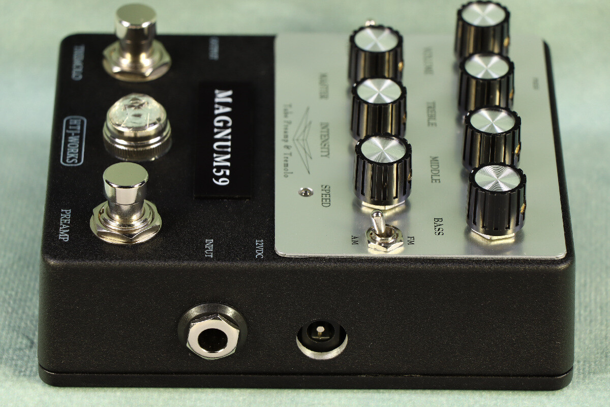 週末特価 HTJ-WORKS MAGNUM59 New HTJ-WORKS MAGNUM59 12AX7 Tube Preamp & Tremolo Preamp