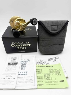 Shimano 14 Calcutta Conquest 200 RH Reel w/ Box Case 1 Knob Cap Missing [Used]