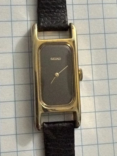 Vintage Seiko Watch Gold Tone Rectangle Mechanical Wind Up working
