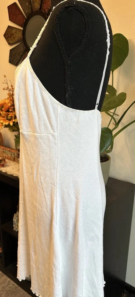 VTG Victoria’s Secret Heart Label White Cotton Slip Lace Trim Sz L Coquette Y2 - Image 3 of 4