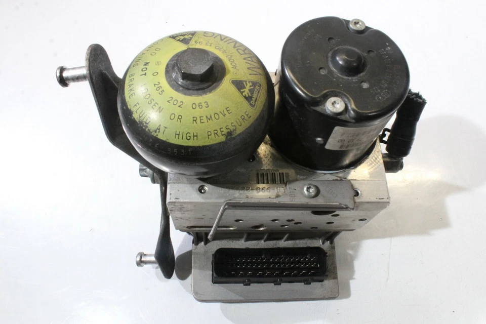 2004 MERCEDES-BENZ E55 AMG ABS SISTEMA DE FREIO ANTIBLOQUEIO CONJUNTO DE BOMBA A1259 - Imagem 2 de 4