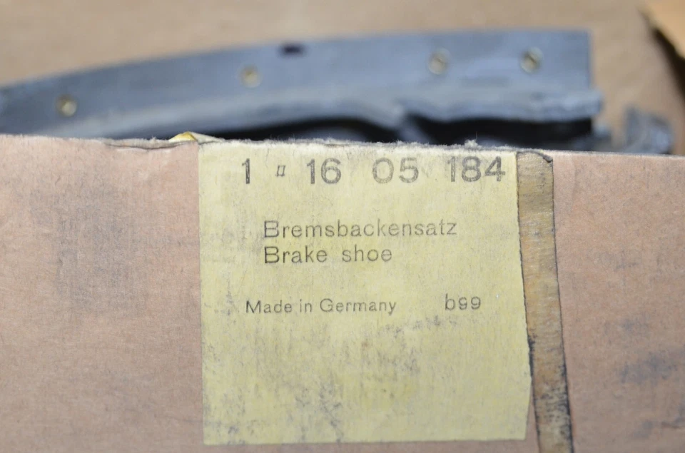 Juego de zapatas de freno traseras NOS 1963-1978 Opel Kadett A B C Olympia A GT 1605184 OEM Foto 3 de 4