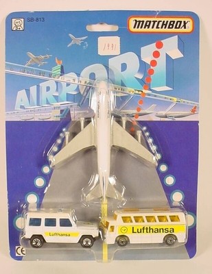 Matchbox Lufthansa Airport Set # MC150        747 / Mercedes 280GE / Airport Bus