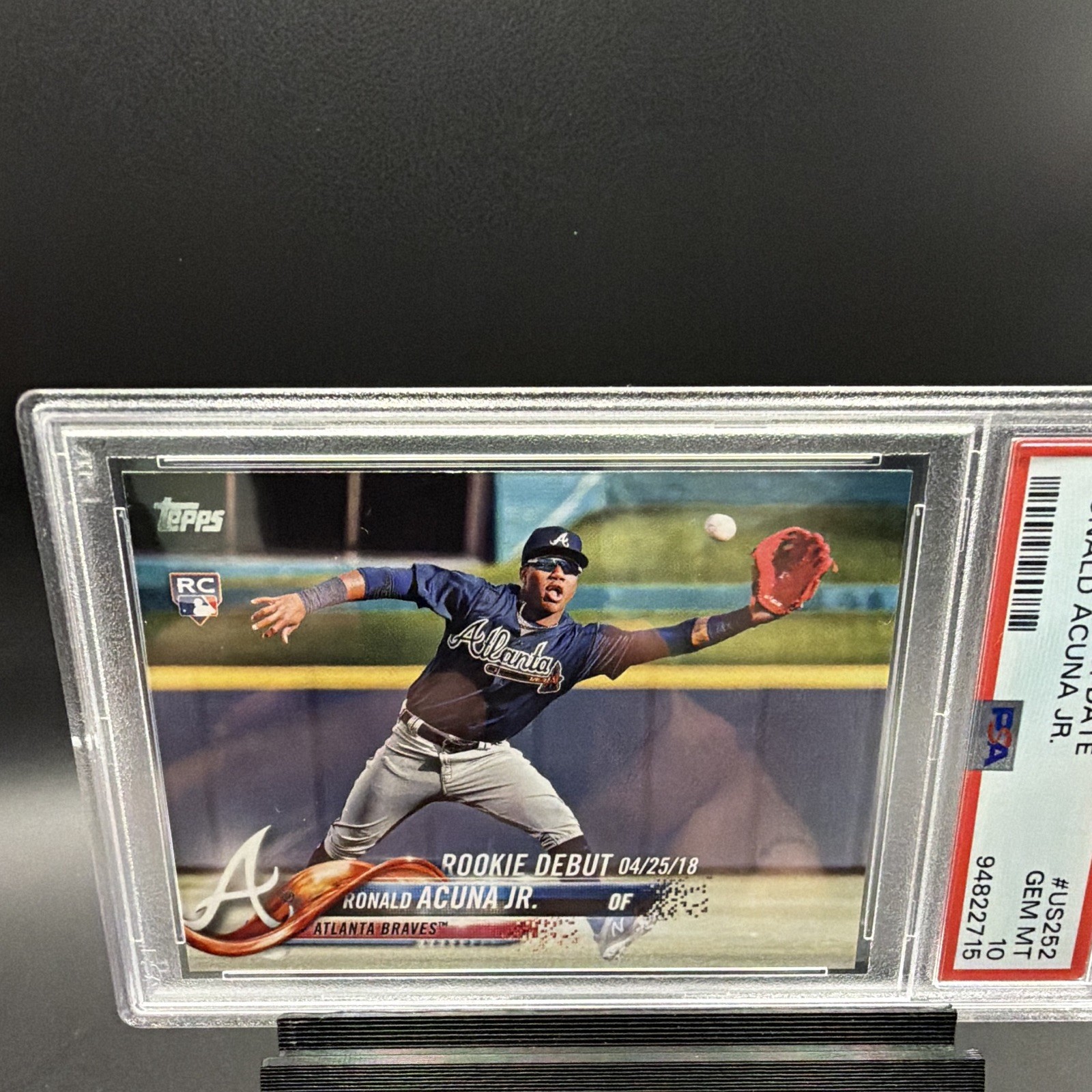 Topps 2018 Update Series Ronald Acuna Jr. Rookie Debut #US252 PSA 10 view 2