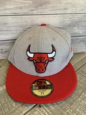 New Era 59Fifty Chicago Bulls Gray Red Fitted Hat Size 7 3/8 Low Crown