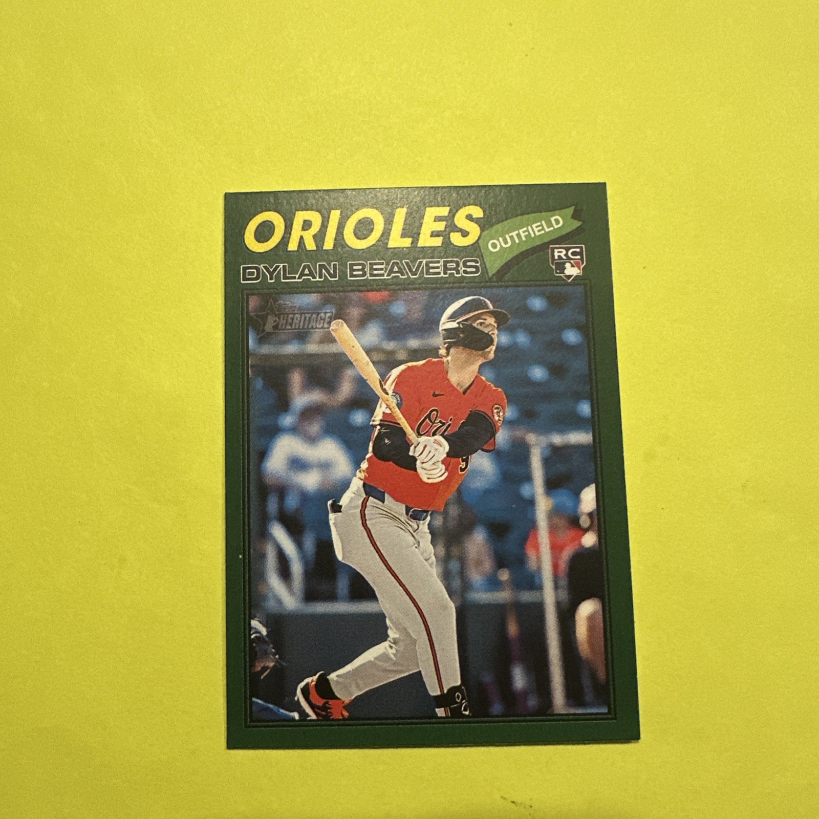 2026 Topps Heritage - Dylan Beavers #48 Dark Green Border (RC)
