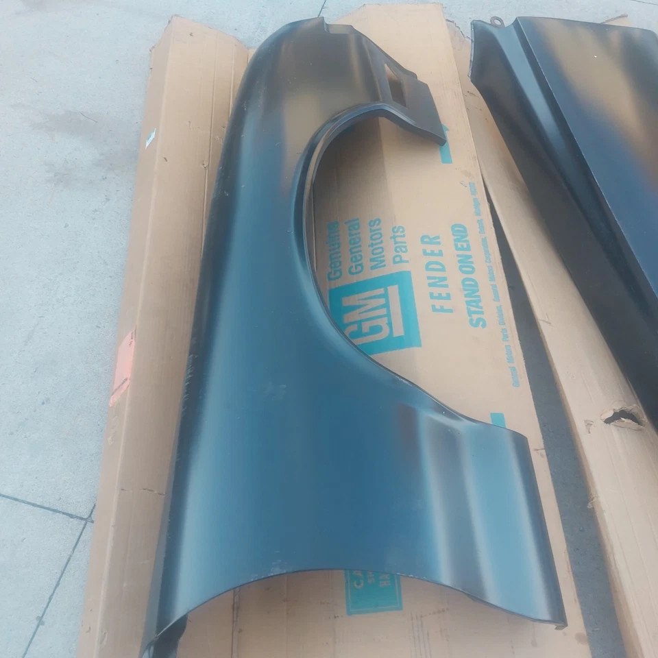 Nuevo par de guardabarros delanteros GM Oldsmobile Cutlass 442 1970 1971 1972 Foto 3 de 4