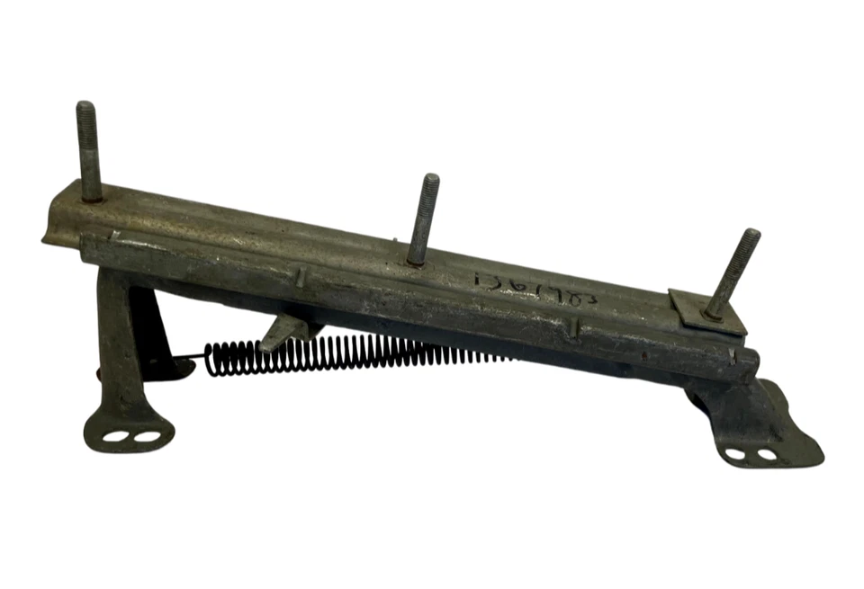 Guía de asiento del lado del conductor izquierdo Plymouth Deluxe 1949-1952 con ajustador 1367983 nuevo de lote Foto 2 de 4