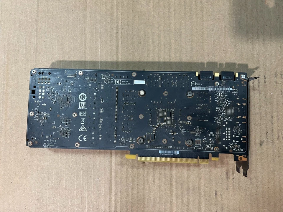 Tarjeta de video gráfica MSI NVIDIA GeForce GTX1070 8 GB GDDR5 PCI-E DP DVI HDMI Foto 2 de 3