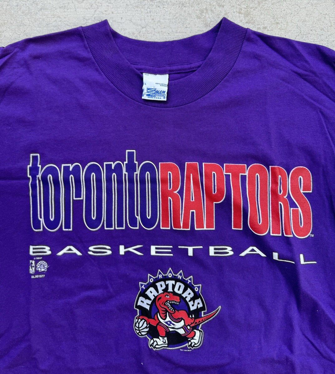 90s カナダ製 NBA トロント ラプターズ NUTMEG Tシャツ パープル Vintage NBA (Nutmeg) - Toronto Raptors Breakout T-Shirt 1994