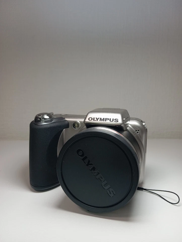 Olympus SP-600UZ Silver 12 MP - Image 2 of 4