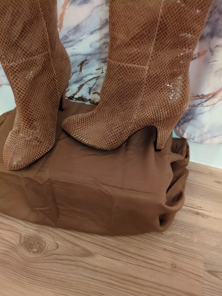 Botas marrones vintage años 90 Colin Stuart piel de serpiente en relieve hasta la rodilla talla 5 Foto 2 de 4