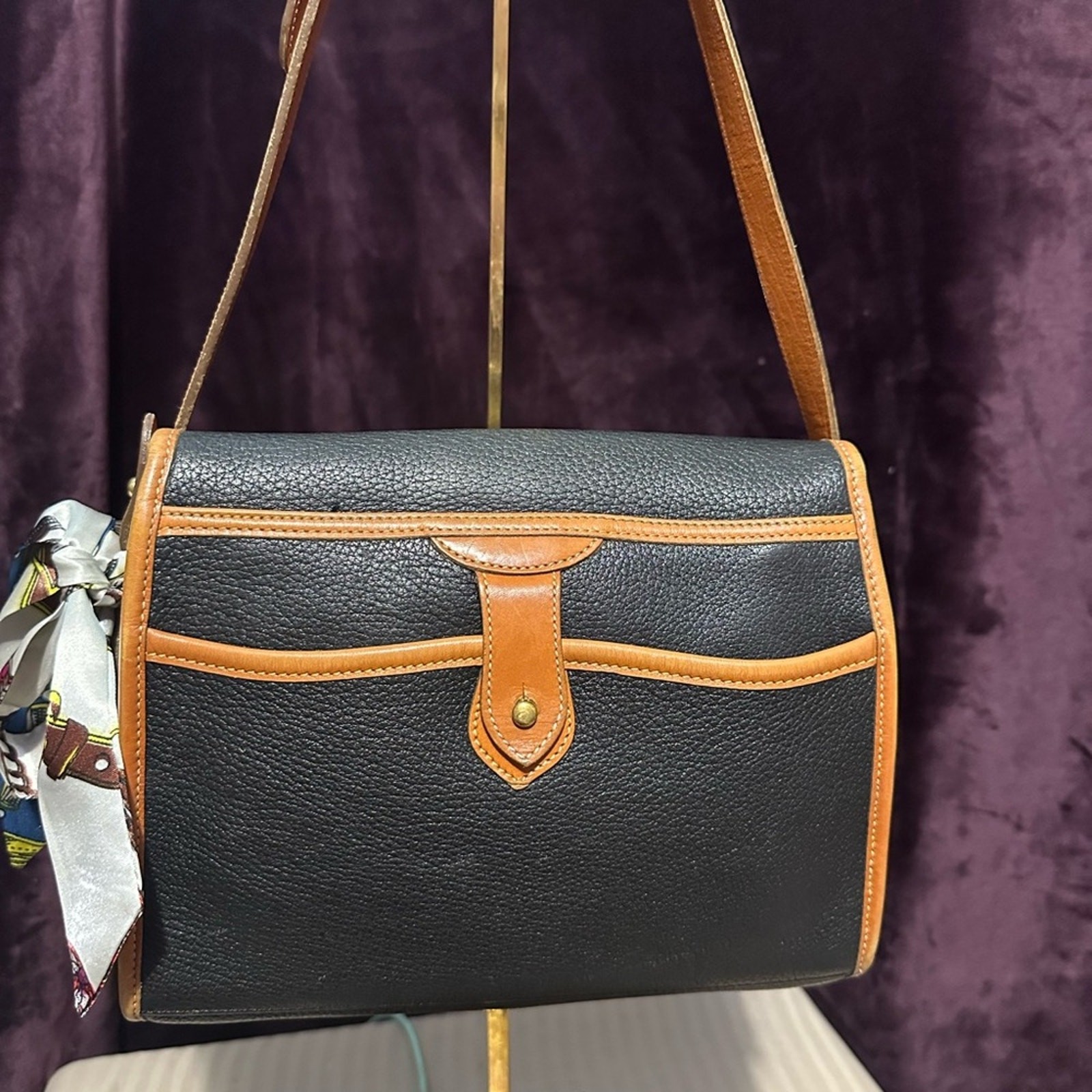 DOONEY  AND BOURKE Vintage RARE SHOULDER BAG image 2