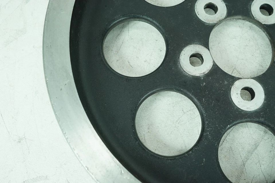 Harley Touring Road King Police 2002 OEM polea de conductor trasero piñón 70T 1-1/8" Foto 4 de 4