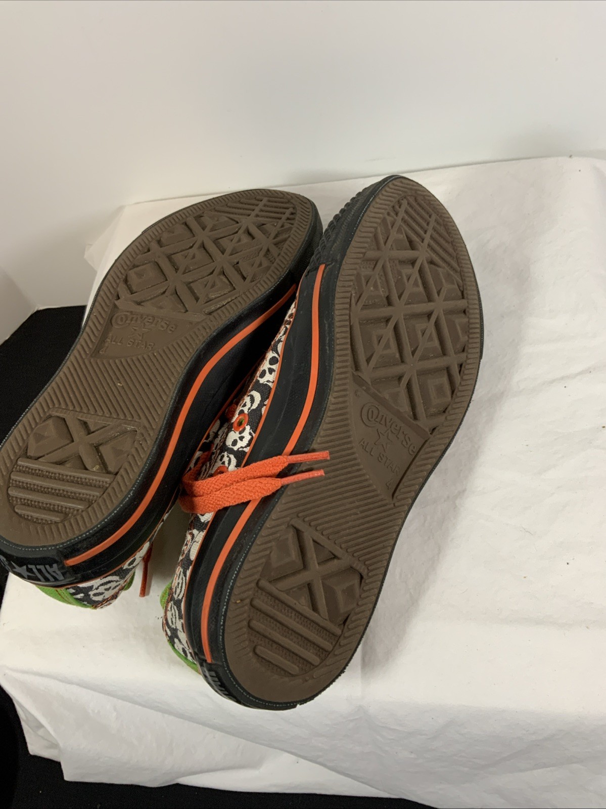 Skull  And Cross Bones Pattern Converse Chuck Tay… - image 7