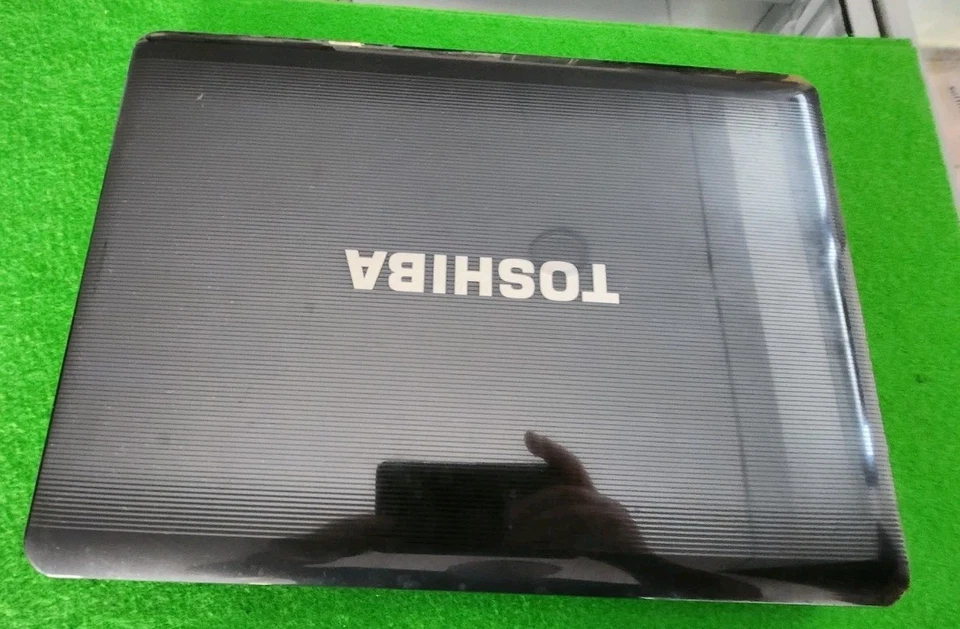 Notebook Toshiba Satellite A300-1IL PSAGCE-01X00QIT - Immagine 2 di 4