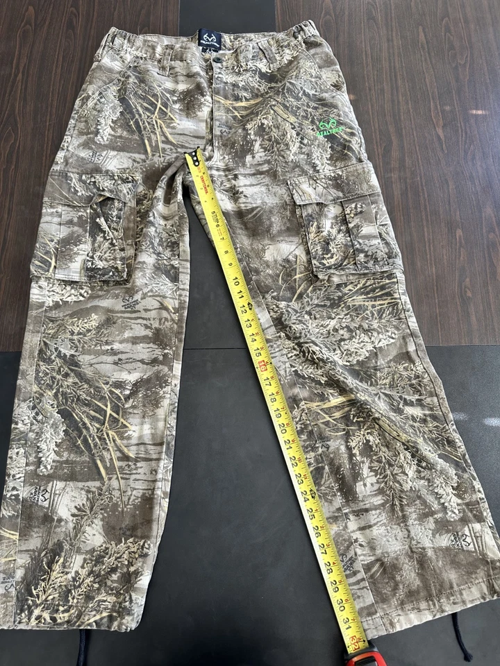 Realtree MAX-1 XT Men's M Camo Cargo Pants 6 Pocket (34 x 32) S5444-7-C6 - Image 4 of 4