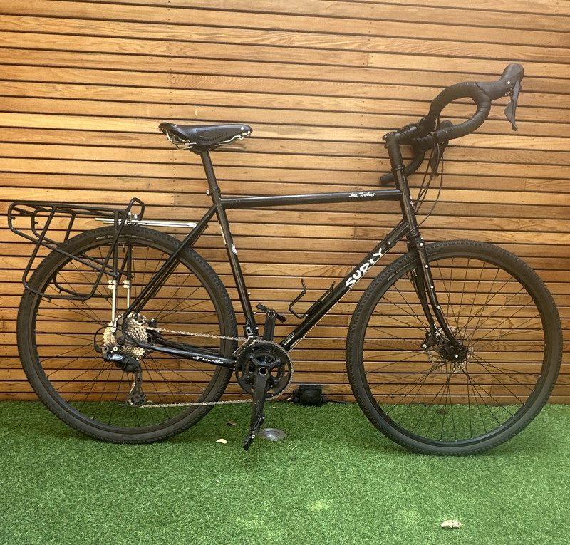 Surly Disc Trucker 58cm 700C Black Touring Bike Drop Bar Hydraulic Disc Rack