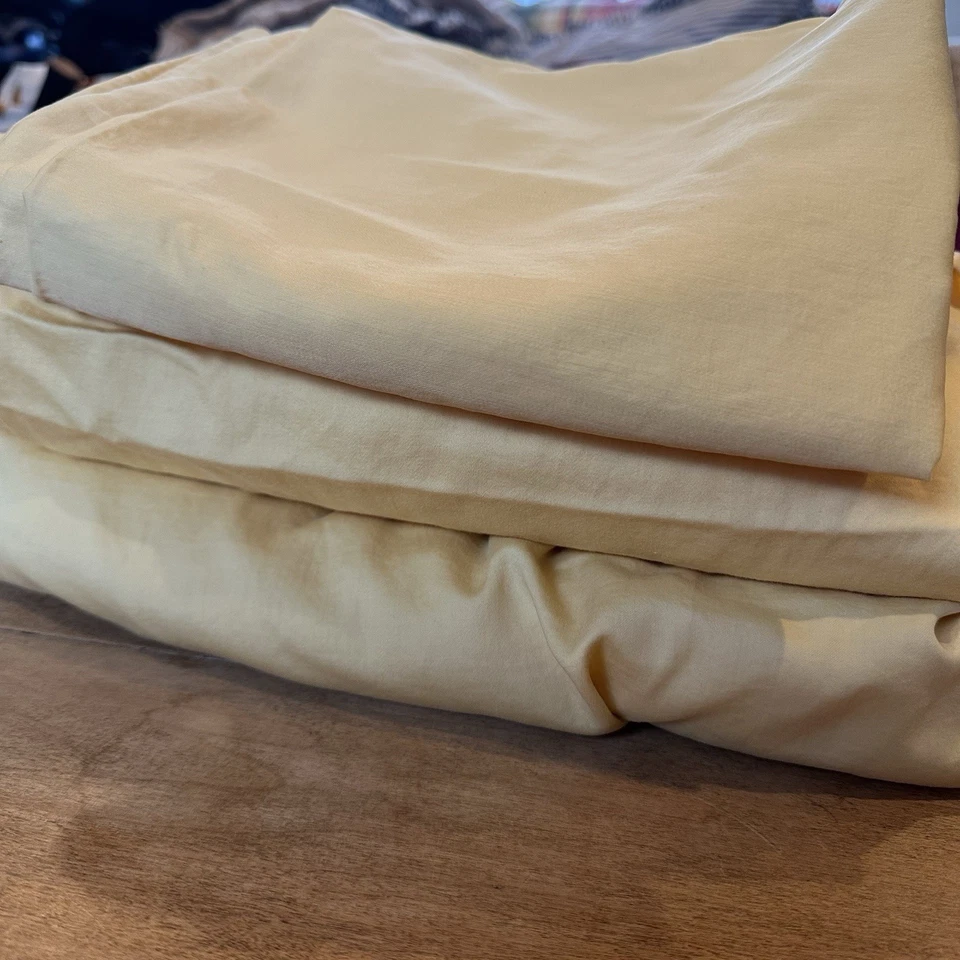 Lauren Ralph Lauren Yellow 100% Cotton Sheet Set Queen Size Classic 3 Pieces - Image 3 of 4