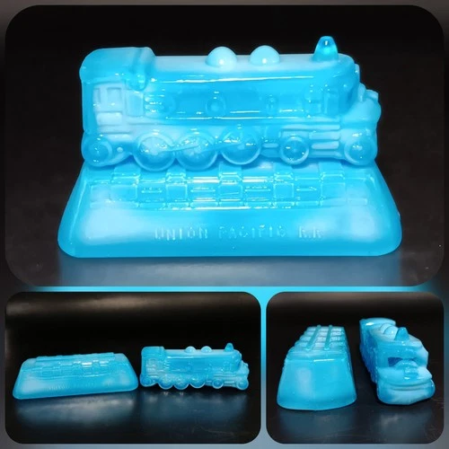 Union Pacific R.R. 2 Pc Train & Track Blue Swirl Slag Pressed Glass 5" Vintage