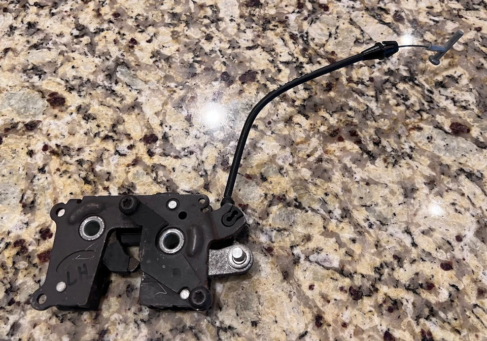 06-10 PESTILLO ASIENTO JEEP COMMANDER TERCERA FILA LADO CONDUCTOR Y PASAJERO p/n 55197331AD Foto 4 de 4