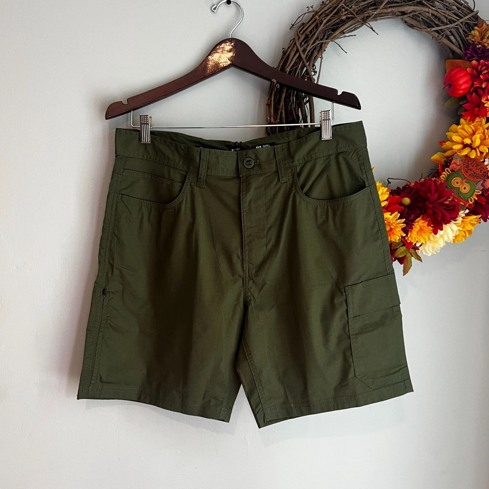 prAna Mens 10"Length Standard Double Peak Hiking Short in Cargo Green