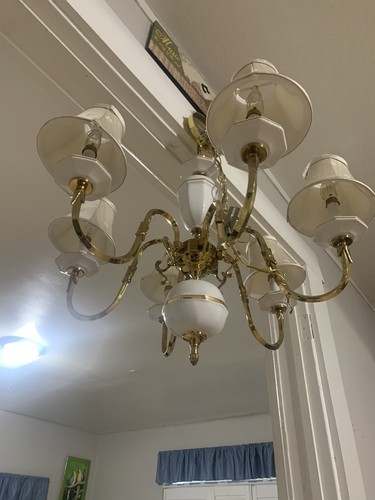 Vintage Gold / White / Brass & Porcelain Ornate Chandelier 6 Arm Lights - Picture 11 of 11