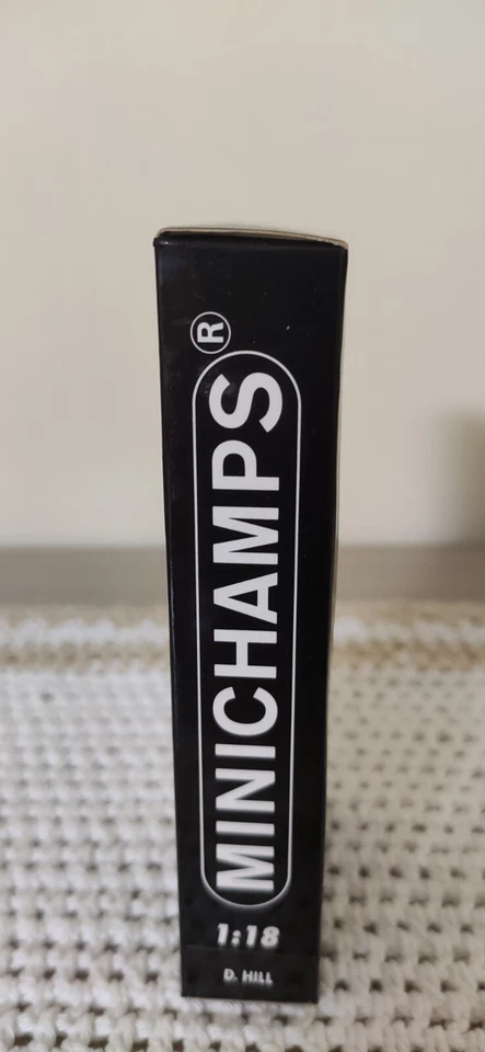 Damon Hill 1:18 Figurino Pilota - Immagine 3 di 4