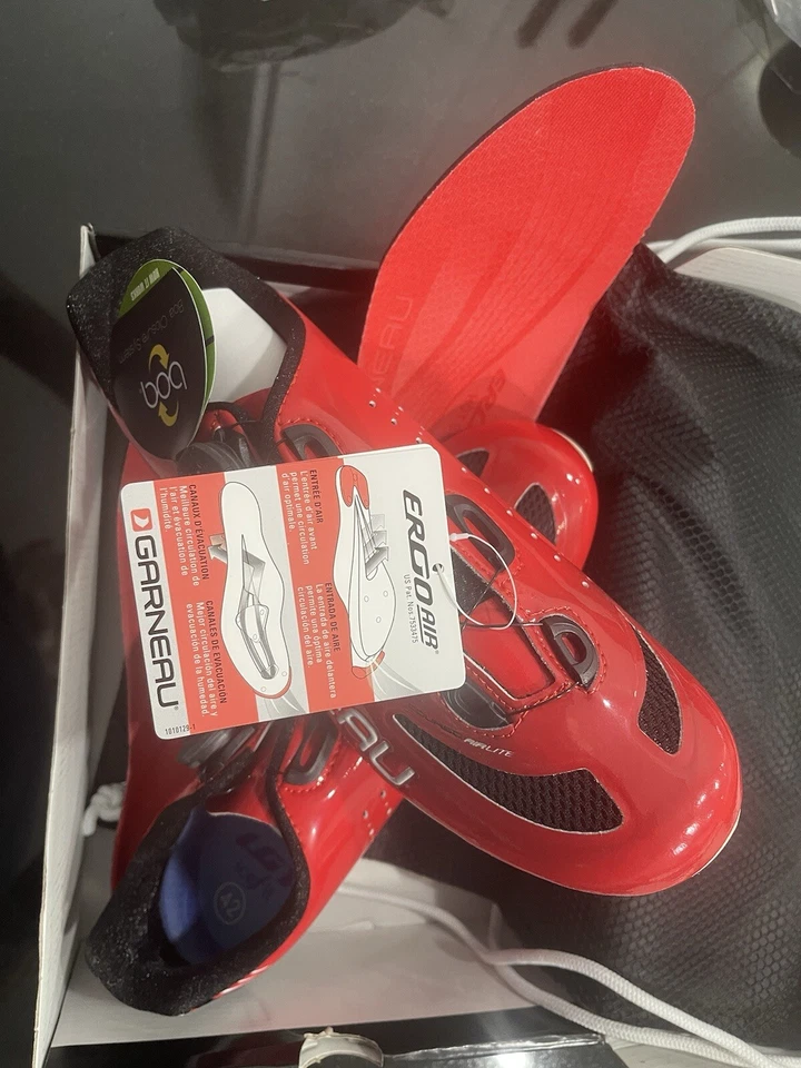 Nuevos zapatos de ciclismo Garneau Course Air Lite, talla 8,5 ☼ Foto 2 de 4