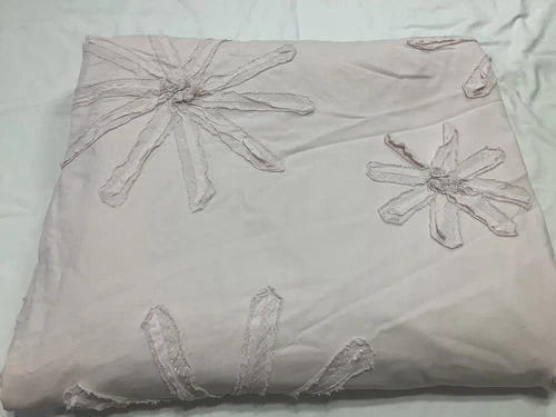 Pottery Barn Full queen Pink Metallic Thread Flower Duvet Cover
