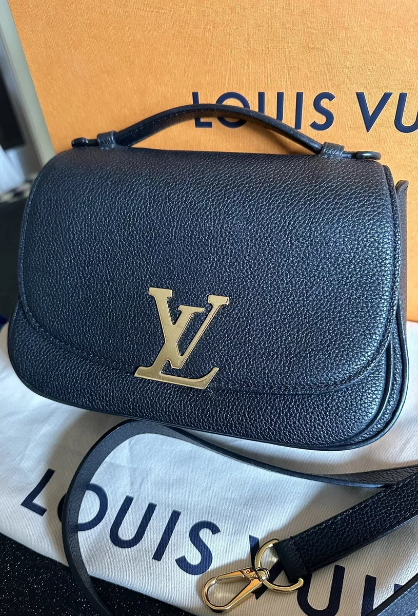 Louis Vuitton Neo Vivienne Handbag