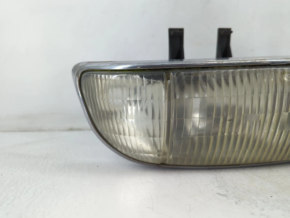 Gmc S10 Blazer Driver Left Oem Head Light Headlight Lamp D3ID0 - Image 2 of 4