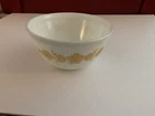 Pyrex 1 1/2 Qt Butterfly Pattern Mixing Bowl 402