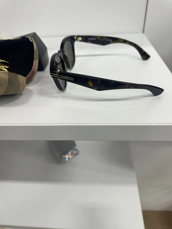 Новый подлинный Burberry BE4439 300273 Гавана черепаховый и коричневый круглый солнцезащитные очки 51 мм - Изображение 3 из 4