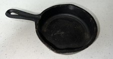 Vintage Cast Iron Salesman Sample 4  Skillet MR22C