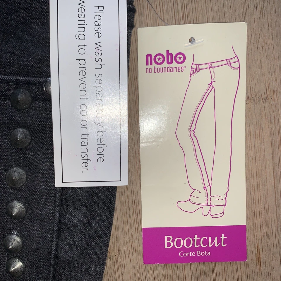 Women’s Junior 3 Regular NOBO Lowrise Bootcut Black Fashion Spike Stud Jeans NOS - Image 3 of 4