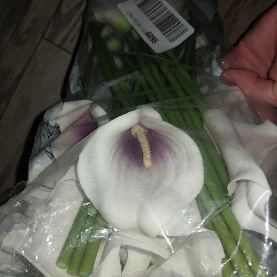 Látex tacto real púrpura y blanco cala lily 20 piezas Foto 2 de 2
